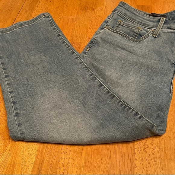 NYDJ for Chico’s jeans, size 8 - Picture 1 of 5